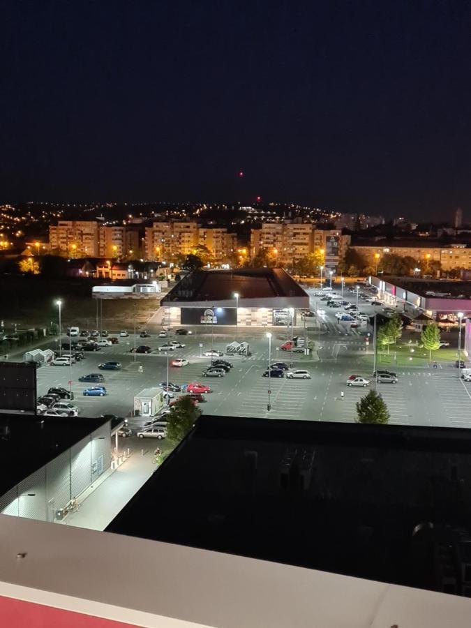 Modern Studio Oradea Exterior foto
